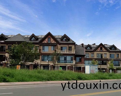 彆墅分體式(shi)太陽能熱(re)水係統解決方案