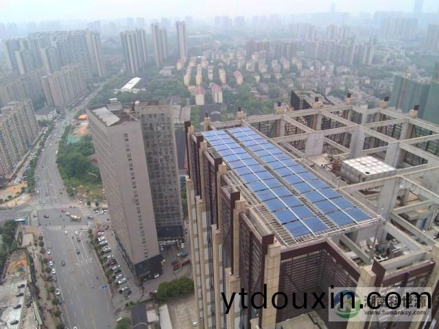 長沙市五江天街北區商業樓屋麵太陽能熱水係統