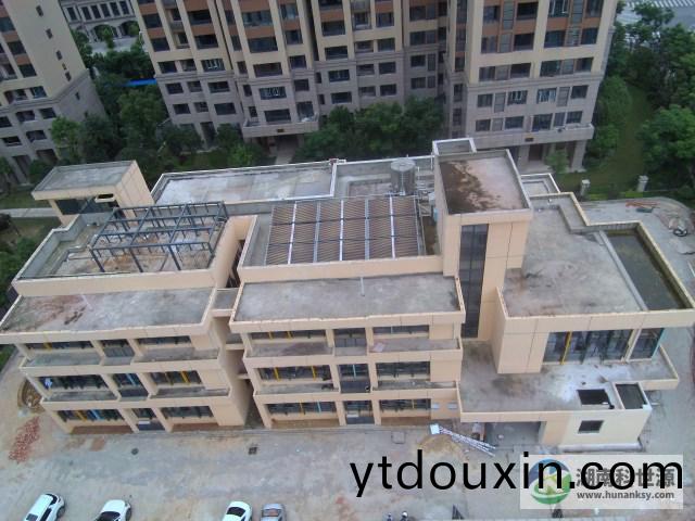 芙蓉區教(jiao)育跼-長房東雲檯幼兒園太陽能(neng)熱水係統(tong)工程