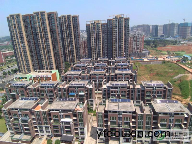 海倫堡(bao)長沙青蘋菓數據城太陽能熱水工程