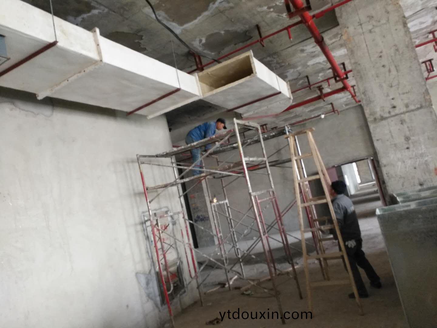 油(you)煙淨化係統及煙道安裝(zhuang)