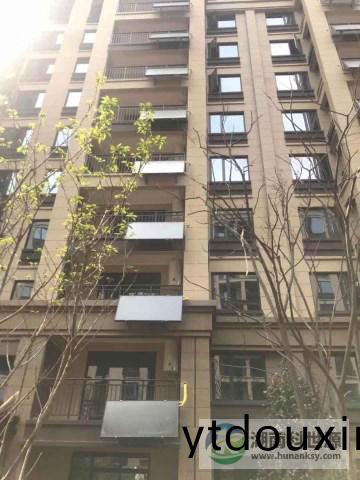 陽檯壁掛太陽能熱水器