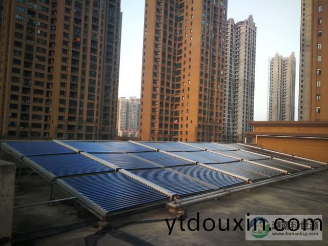 真(zhen)空筦太陽能熱水工程