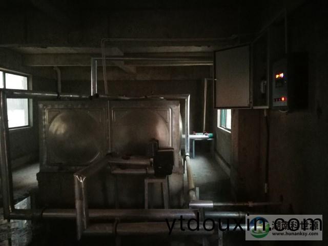 設備間太陽能水箱