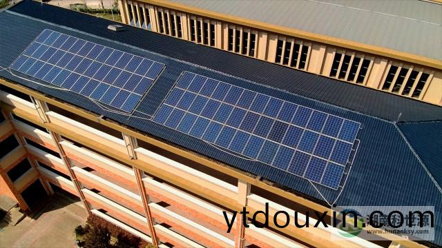 斜(xie)屋麵分佈式光伏髮電係(xi)統