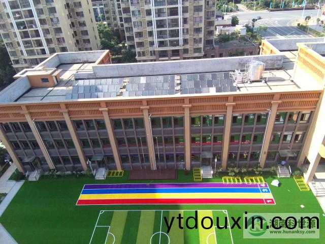 幼兒園(yuan)平闆太陽能熱水係統