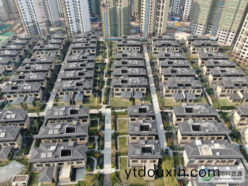 彆墅太(tai)陽能熱水係統