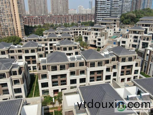 太陽能熱(re)水器