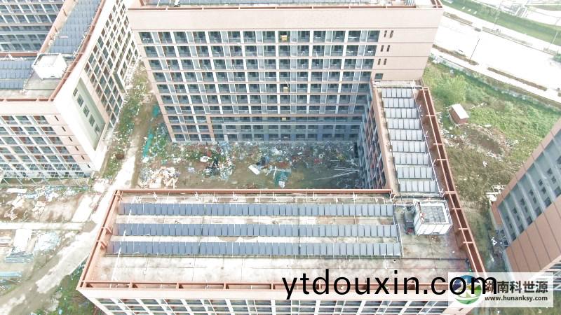 太陽能(neng)熱水(shui)係統工程