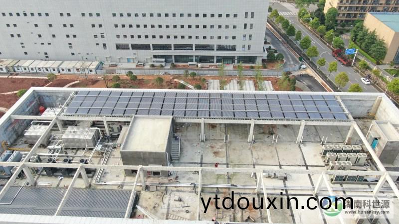 航拍太陽能熱水係統