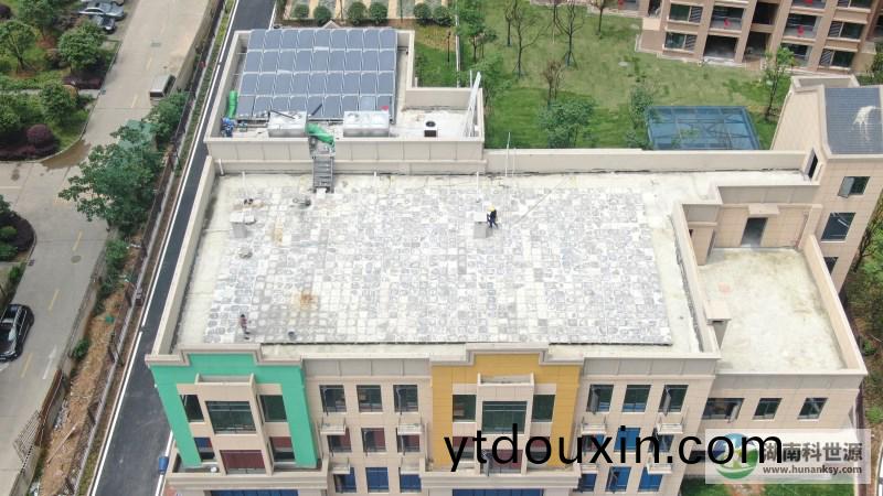 平闆太陽能熱水係統