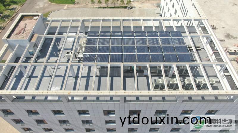 屋頂太陽能熱水係統