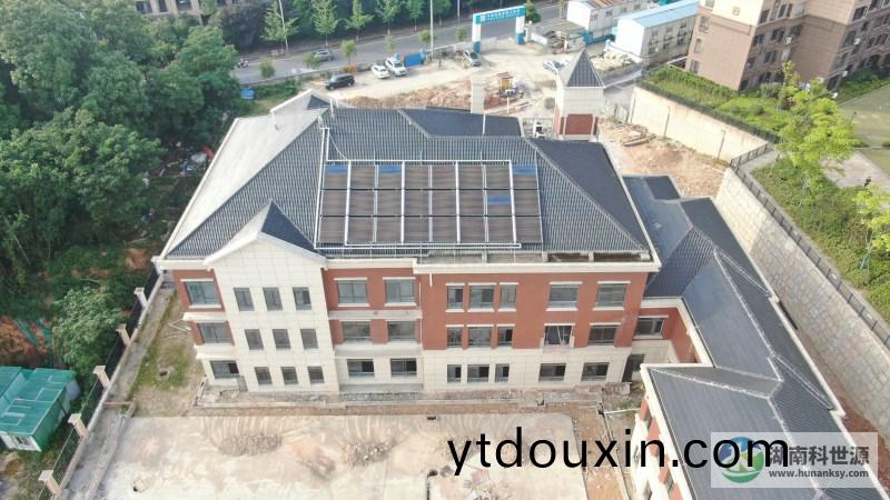 太陽能熱水係(xi)統