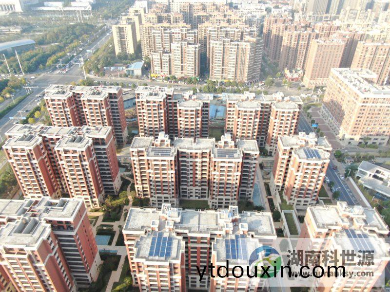 住宅太陽能熱(re)水係統工(gong)程